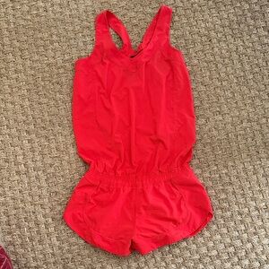 Lululemon coral orange women’s one piece Romper running casual wear Sz 6